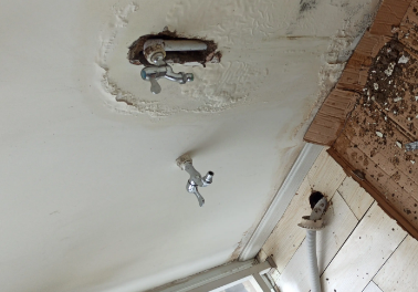 乃东卫生间测漏水